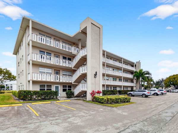 168 Wellington J, West Palm Beach, FL 33417