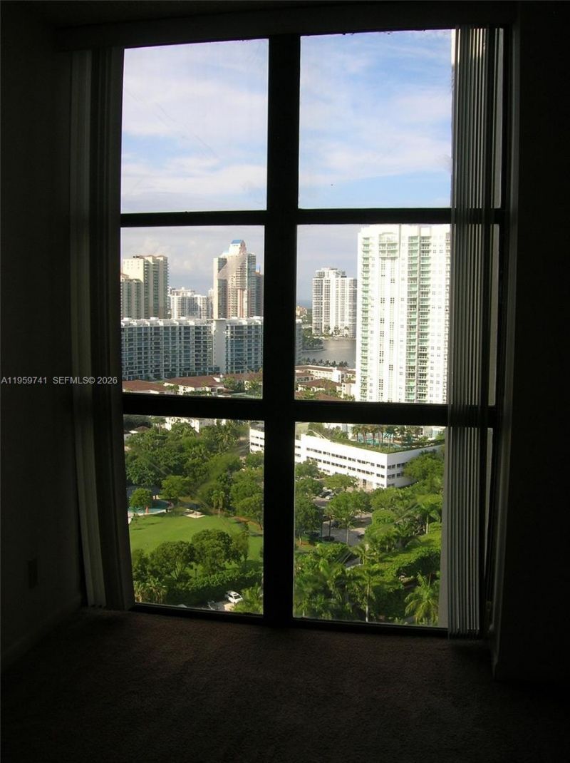 18181 NE 31st Ct, Unit 2505, Aventura, FL 33160 Photo