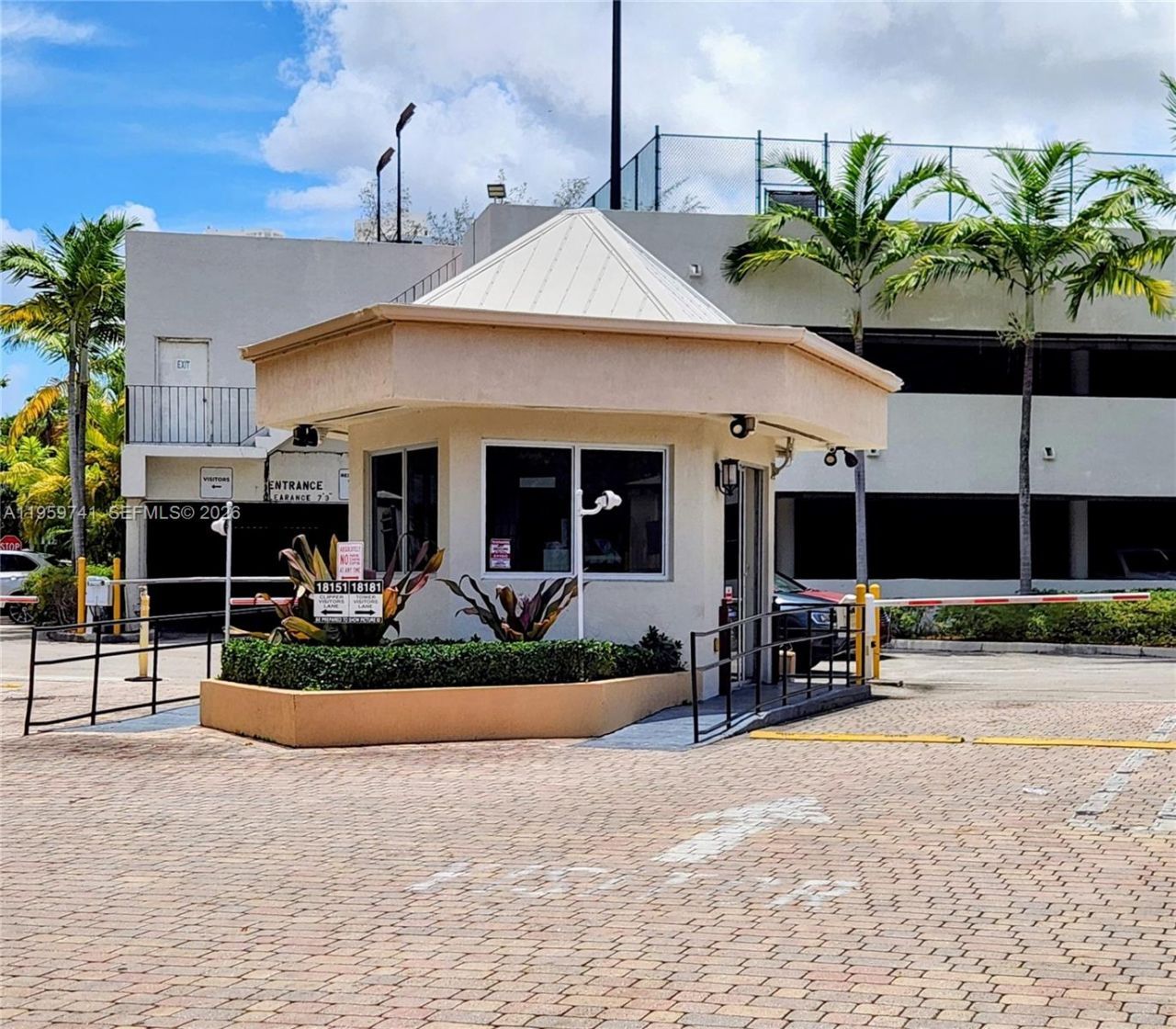 18181 NE 31st Ct, Unit 2505, Aventura, FL 33160 Photo