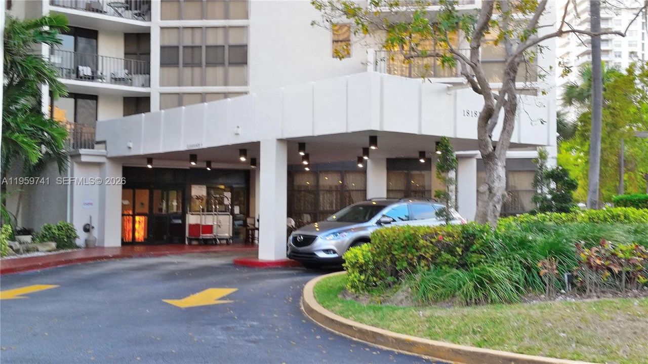 18181 NE 31st Ct, Unit 2505, Aventura, FL 33160 Photo