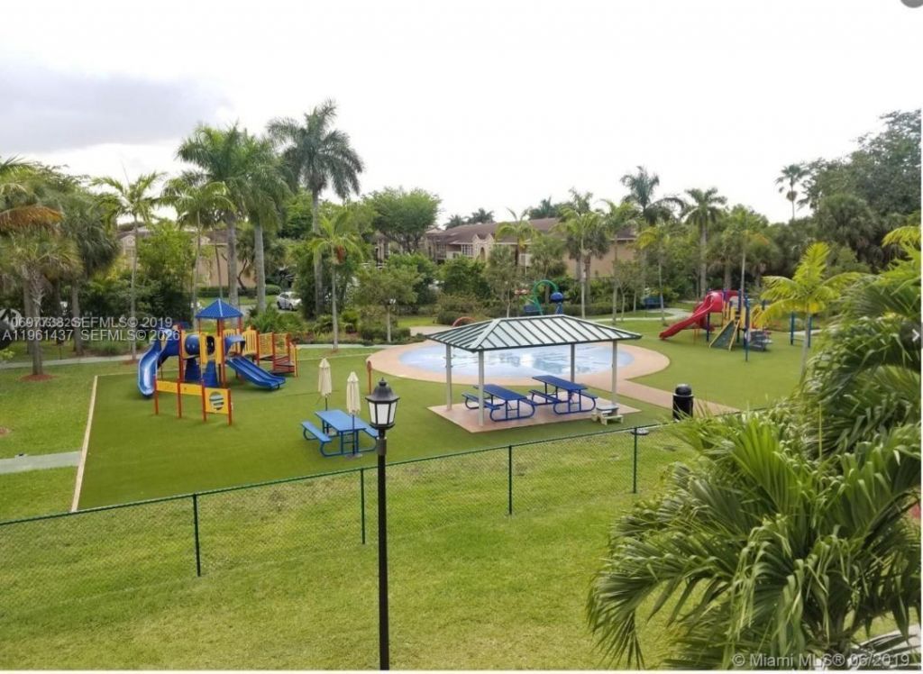 5753 NW 98th Ave , Doral, FL 33178 Photo