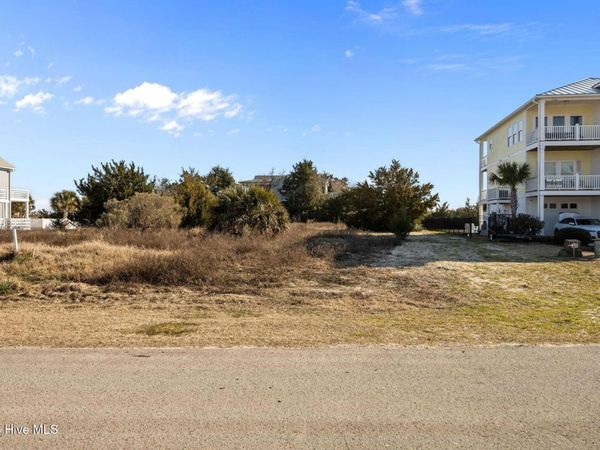 869 Heron Landing Wynd, Holden Beach, NC 28462