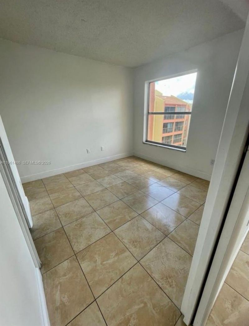 9405 W Flagler St , Unit D403, Miami, FL 33174 Photo