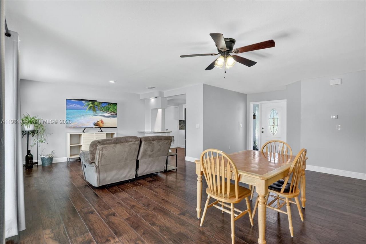 1610 SE Burning Ln , Port Saint Lucie, FL 34952 Photo