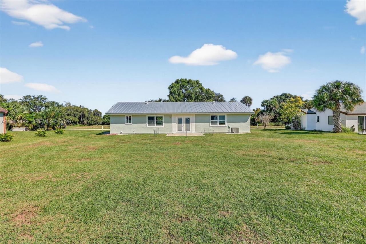 1610 SE Burning Ln , Port Saint Lucie, FL 34952 Photo