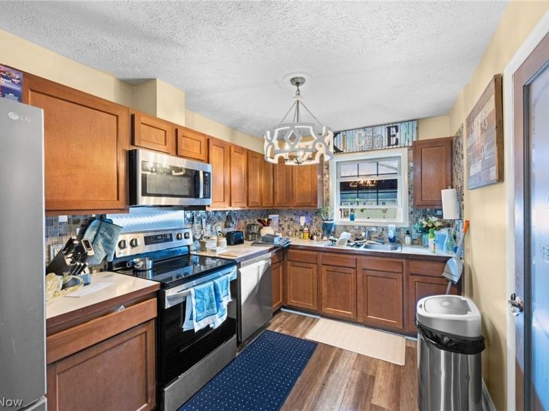 757 Independence Avenue, Akron, OH 44310 Photo 13