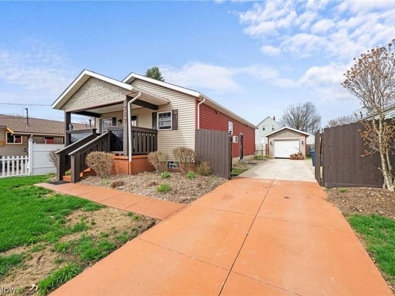 757 Independence Avenue, Akron, OH 44310 Photo 4