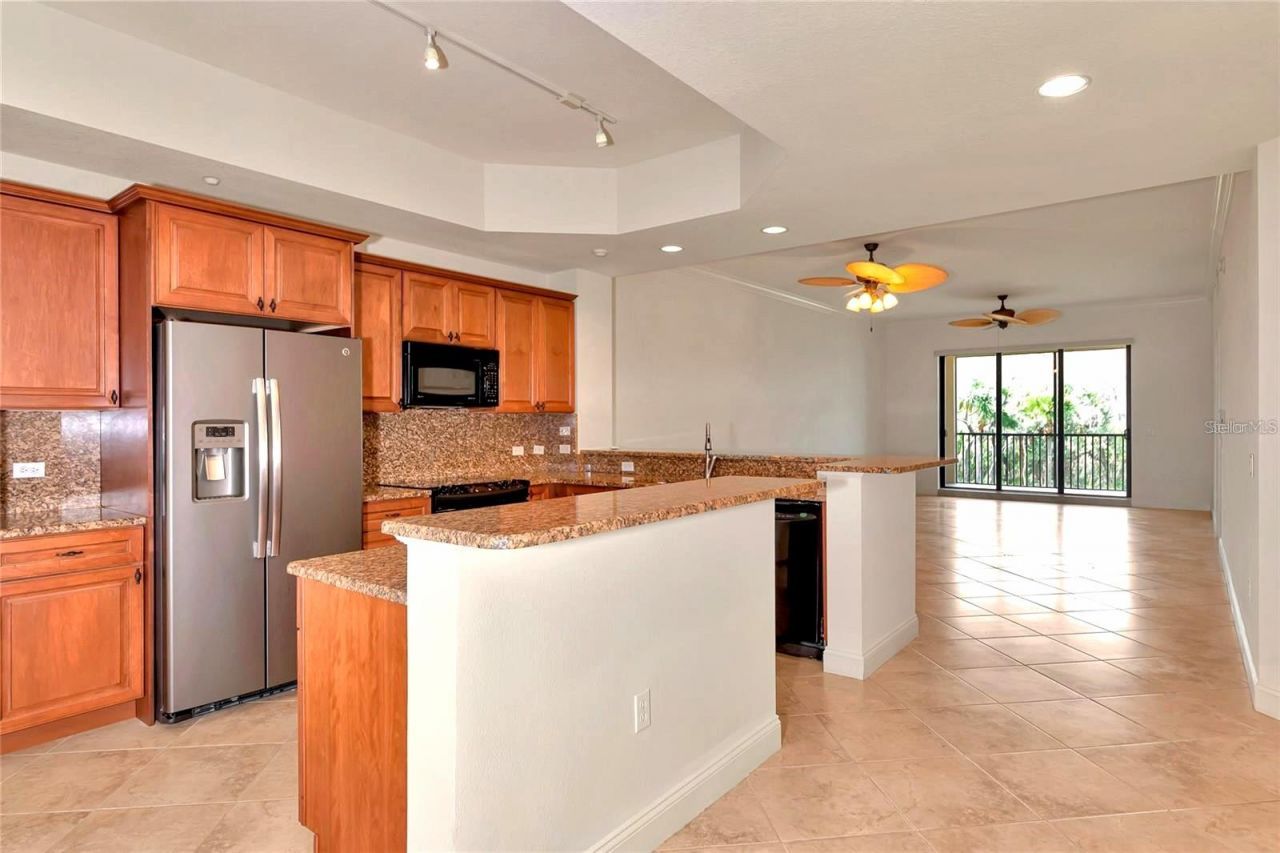 7702 Lake Vista Court, Unit 206, Bradenton, FL 34202 Photo