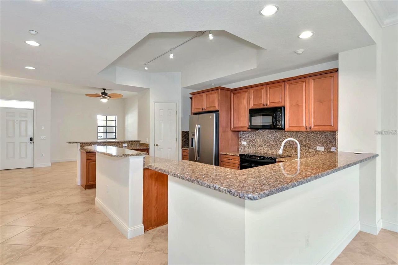 7702 Lake Vista Court, Unit 206, Bradenton, FL 34202 Photo