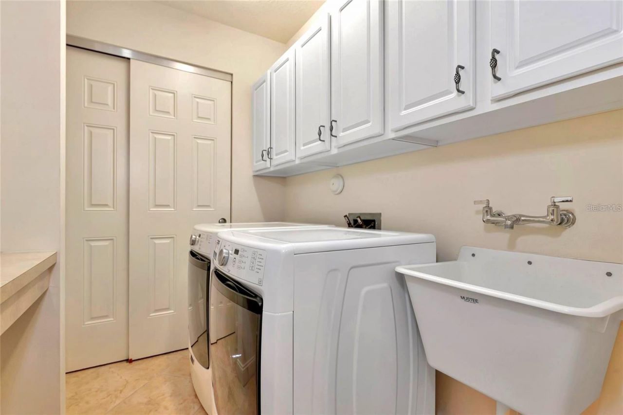 7702 Lake Vista Court, Unit 206, Bradenton, FL 34202 Photo