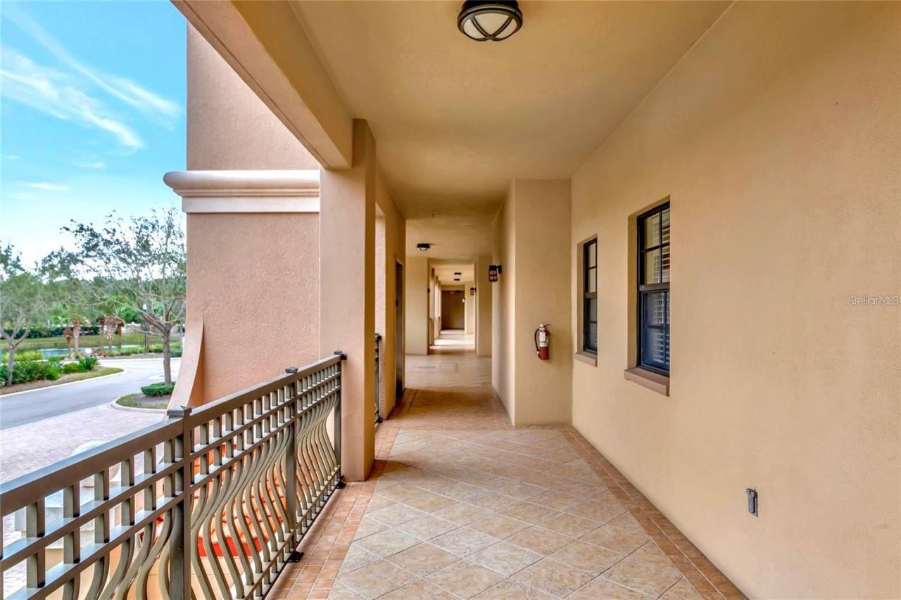 7702 Lake Vista Court, Unit 206, Bradenton, FL 34202 Photo