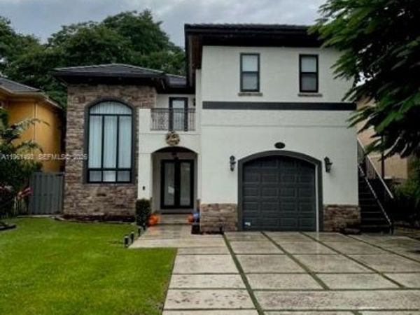 6902 SW 83rd pl, Miami, FL 33143