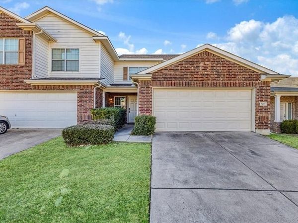 7405 Howling Coyote Lane, Fort Worth, TX 76131