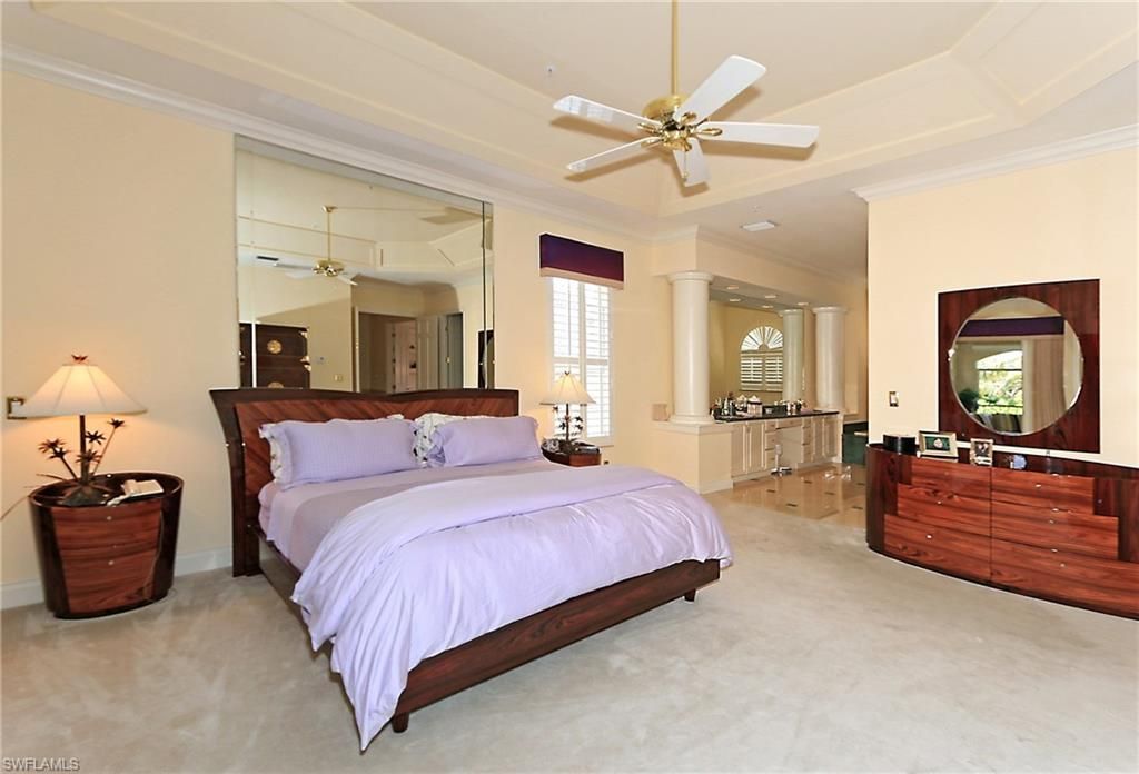 267 Colonade Cir, Unit 2704, Naples, FL 34103 Photo