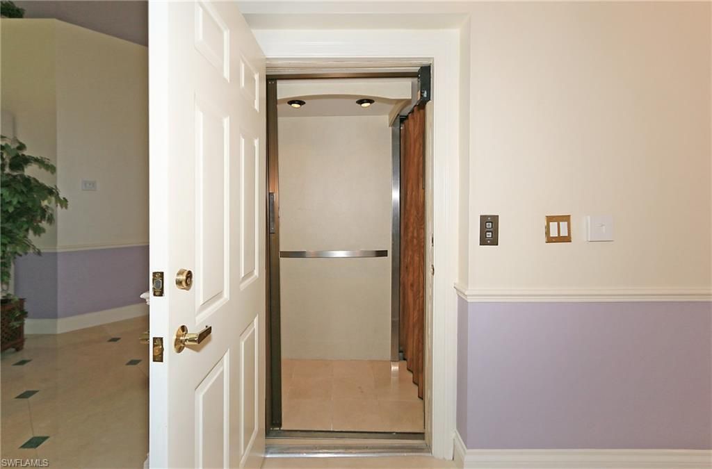 267 Colonade Cir, Unit 2704, Naples, FL 34103 Photo