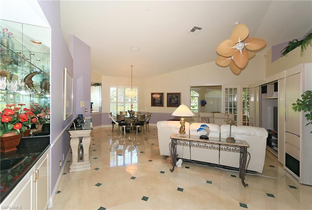 267 Colonade Cir, Unit 2704, Naples, FL 34103 Photo