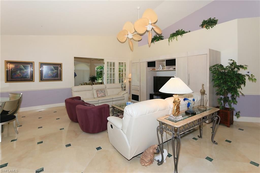 267 Colonade Cir, Unit 2704, Naples, FL 34103 Photo
