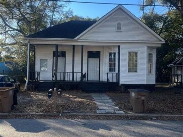 908 S Dearborn Street, Mobile, AL 36604
