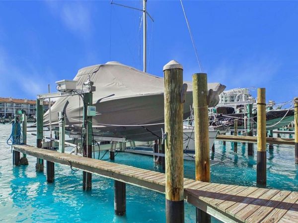 121 1ST STREET E, Unit 109, TIERRA VERDE, FL 33715