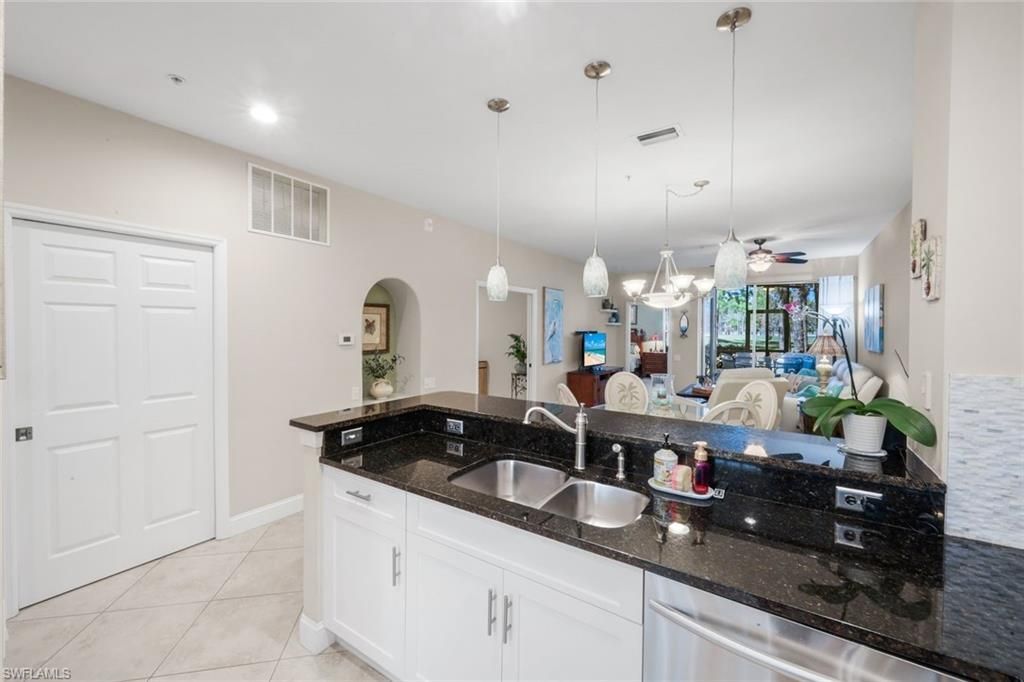 8239 Parkstone Pl, Unit 107, Naples, FL 34120 Photo