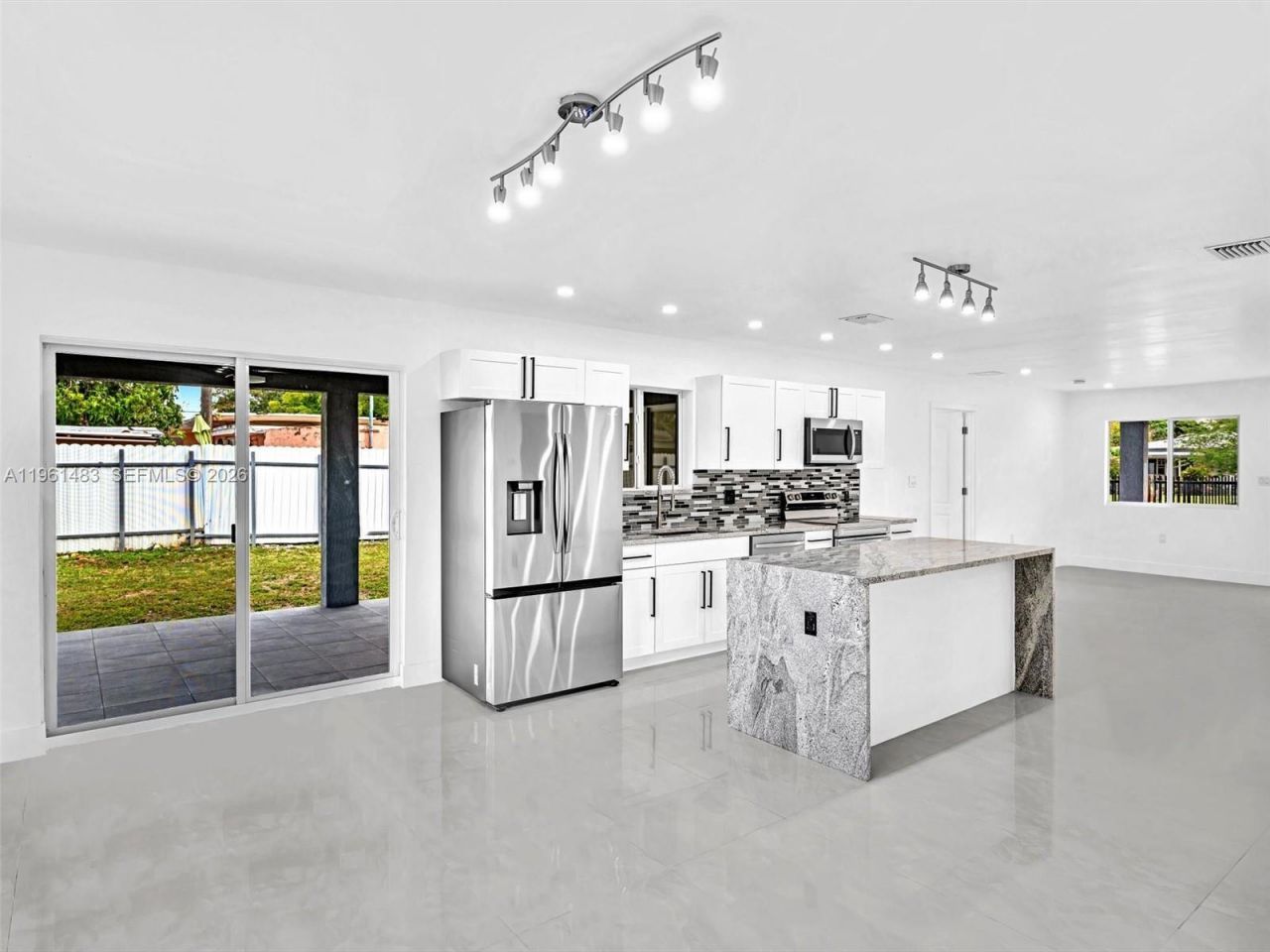 1140 NE 139th St , North Miami, FL 33161 Photo