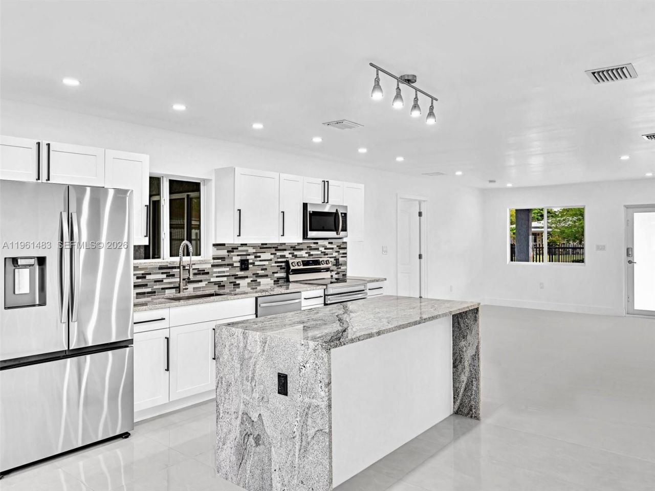 1140 NE 139th St , North Miami, FL 33161 Photo