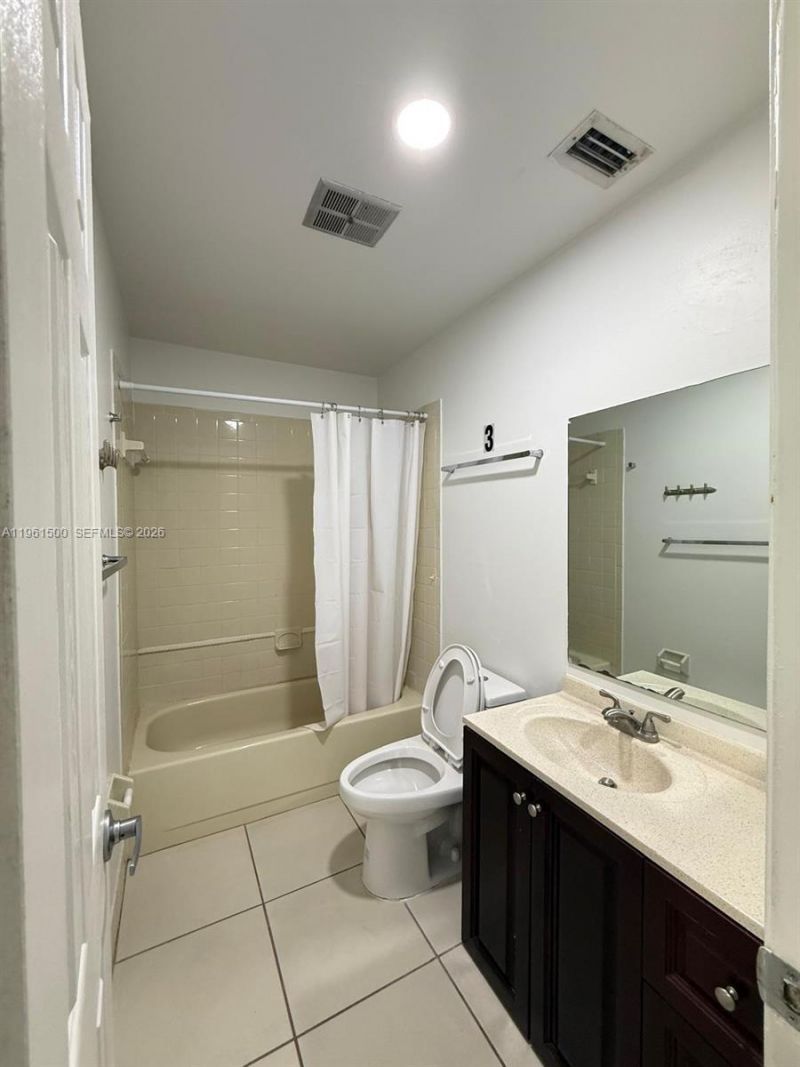 2566 Coral Springs Dr, Coral Springs, FL 33076 Photo