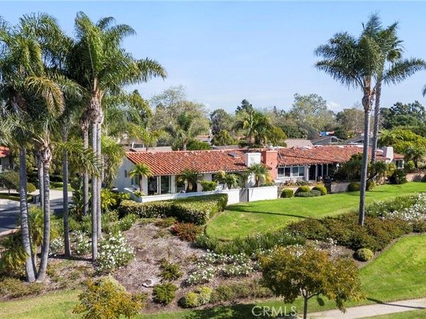 2000 Vista Cajon, Newport Beach, CA 92660