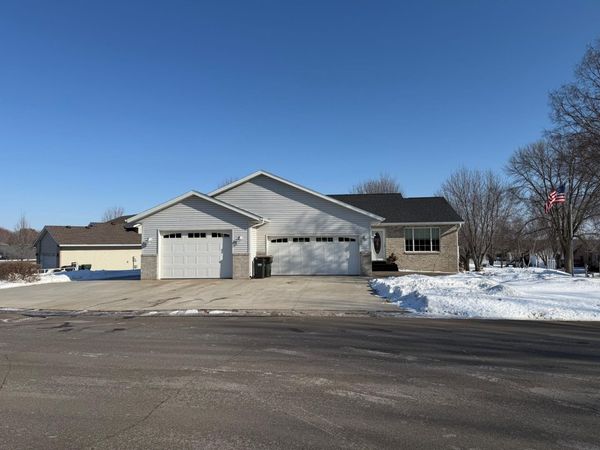 327 Golfview Drive, Albany, MN 56307