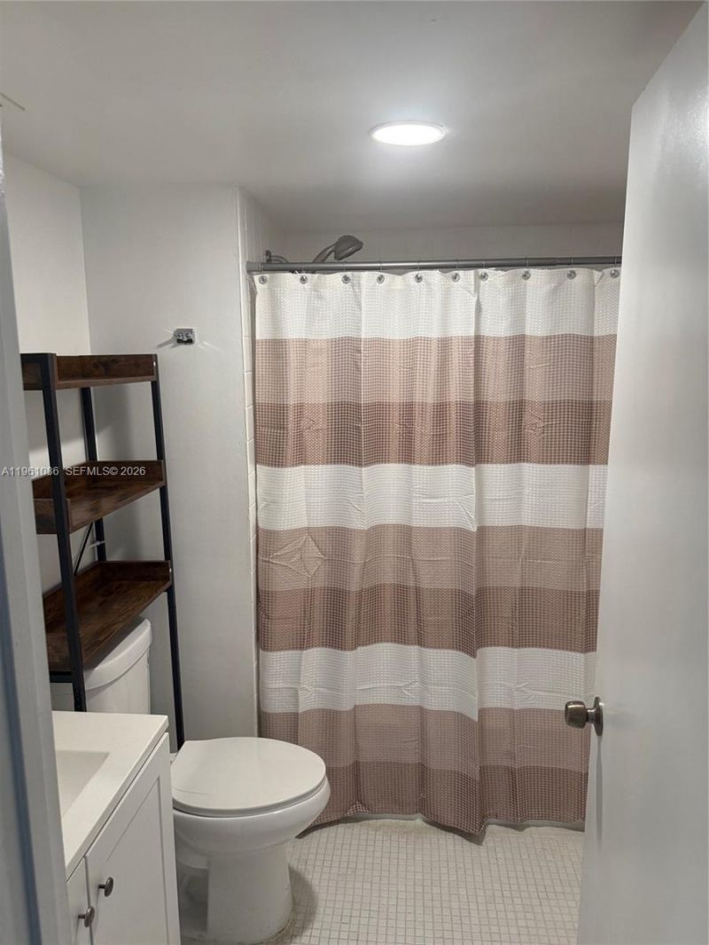 8735 Ramblewood Dr , Unit 413, Coral Springs, FL 33071 Photo