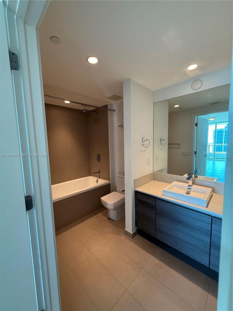 1080 Brickell Ave , Unit 3204, Miami, FL 33131 Photo