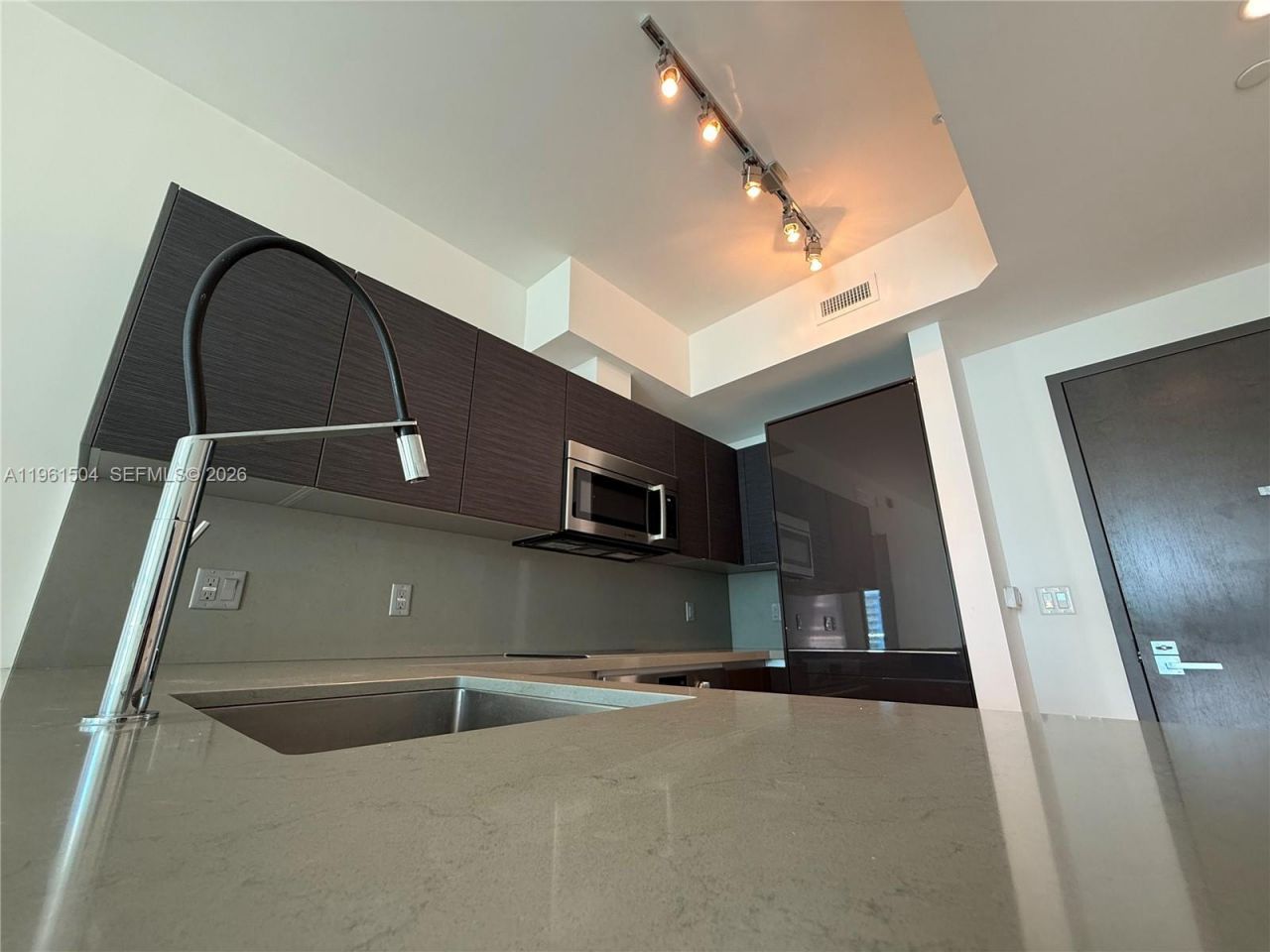 1080 Brickell Ave , Unit 3204, Miami, FL 33131 Photo