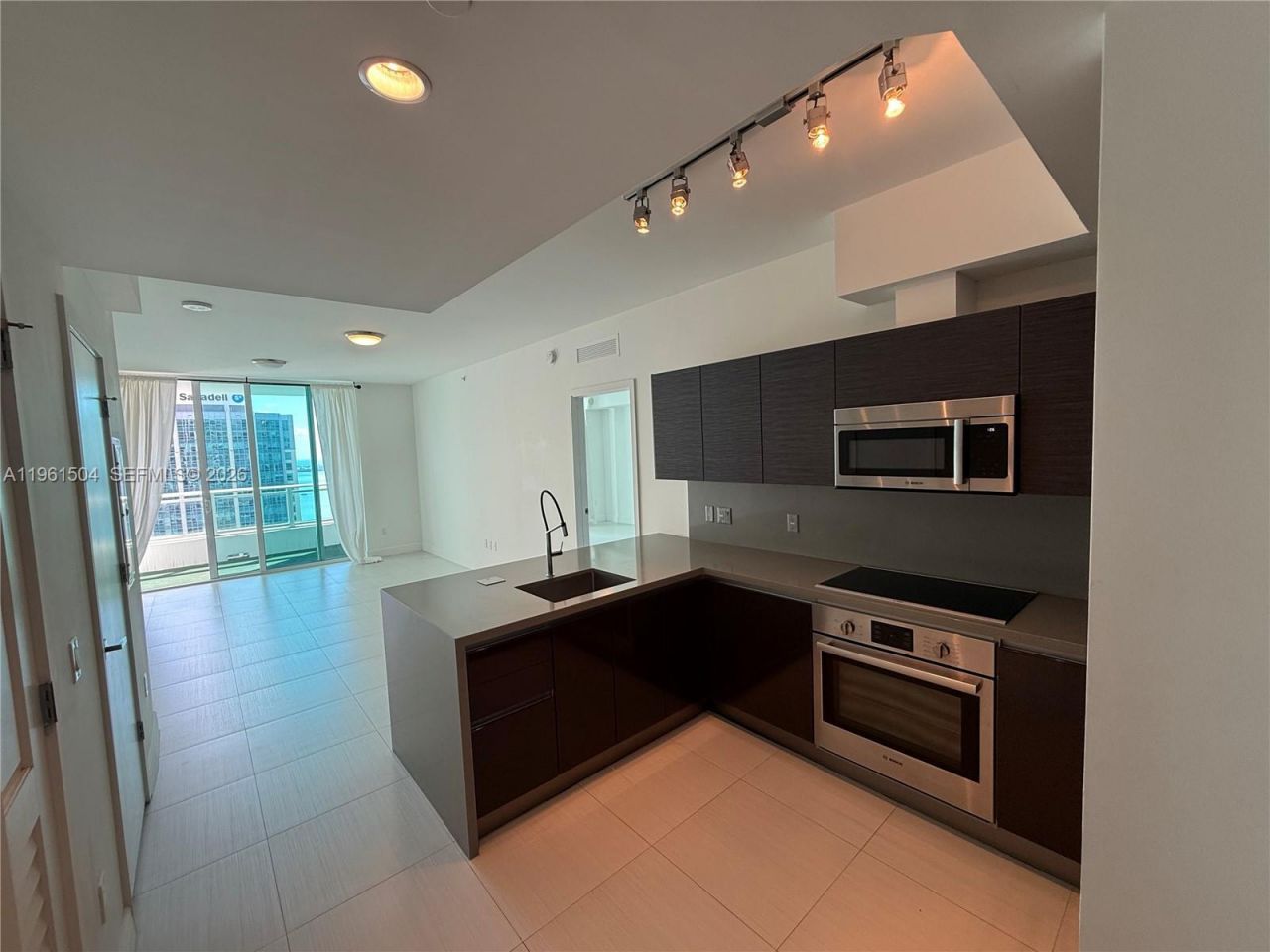 1080 Brickell Ave , Unit 3204, Miami, FL 33131 Photo