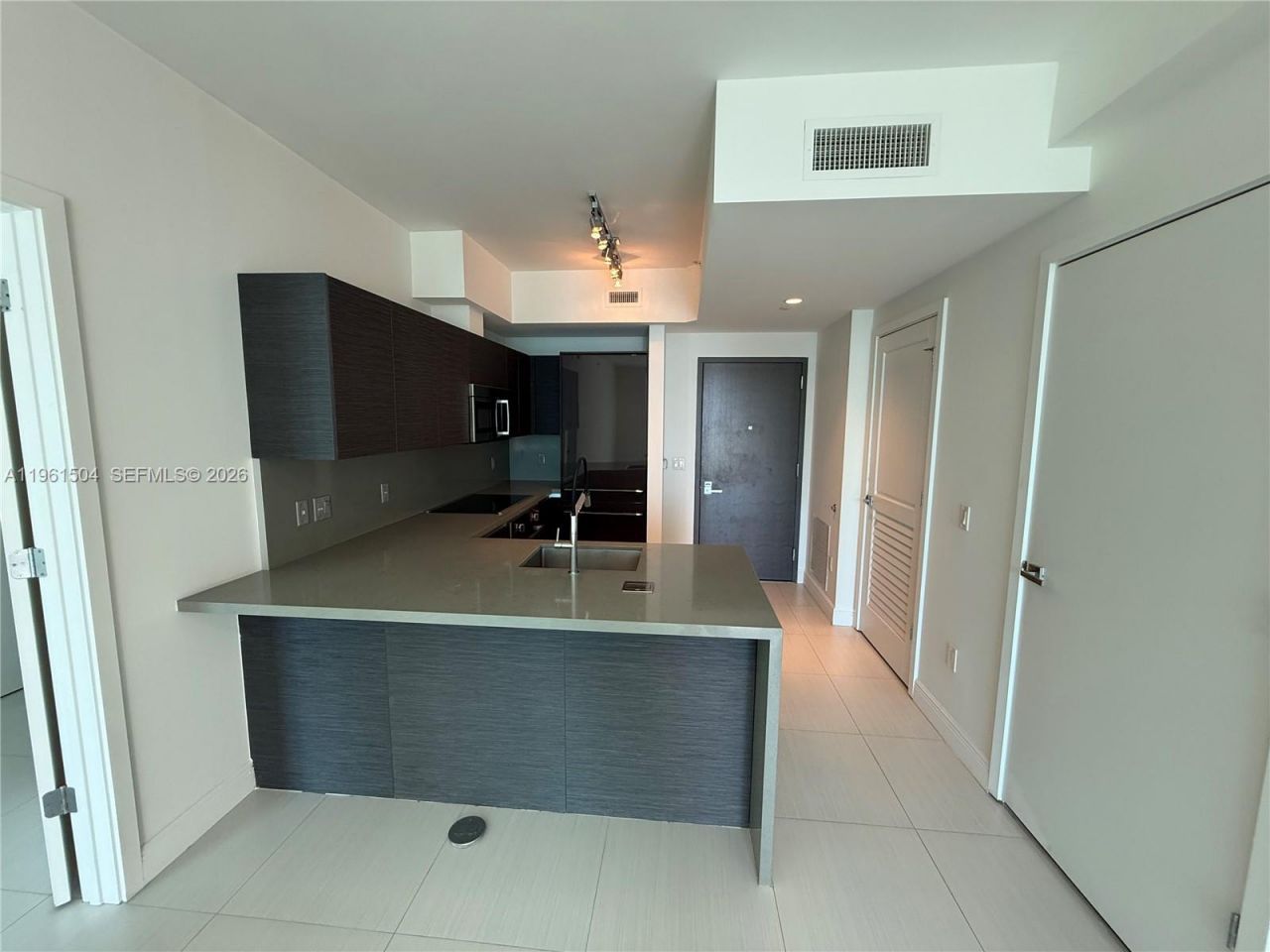 1080 Brickell Ave , Unit 3204, Miami, FL 33131 Photo