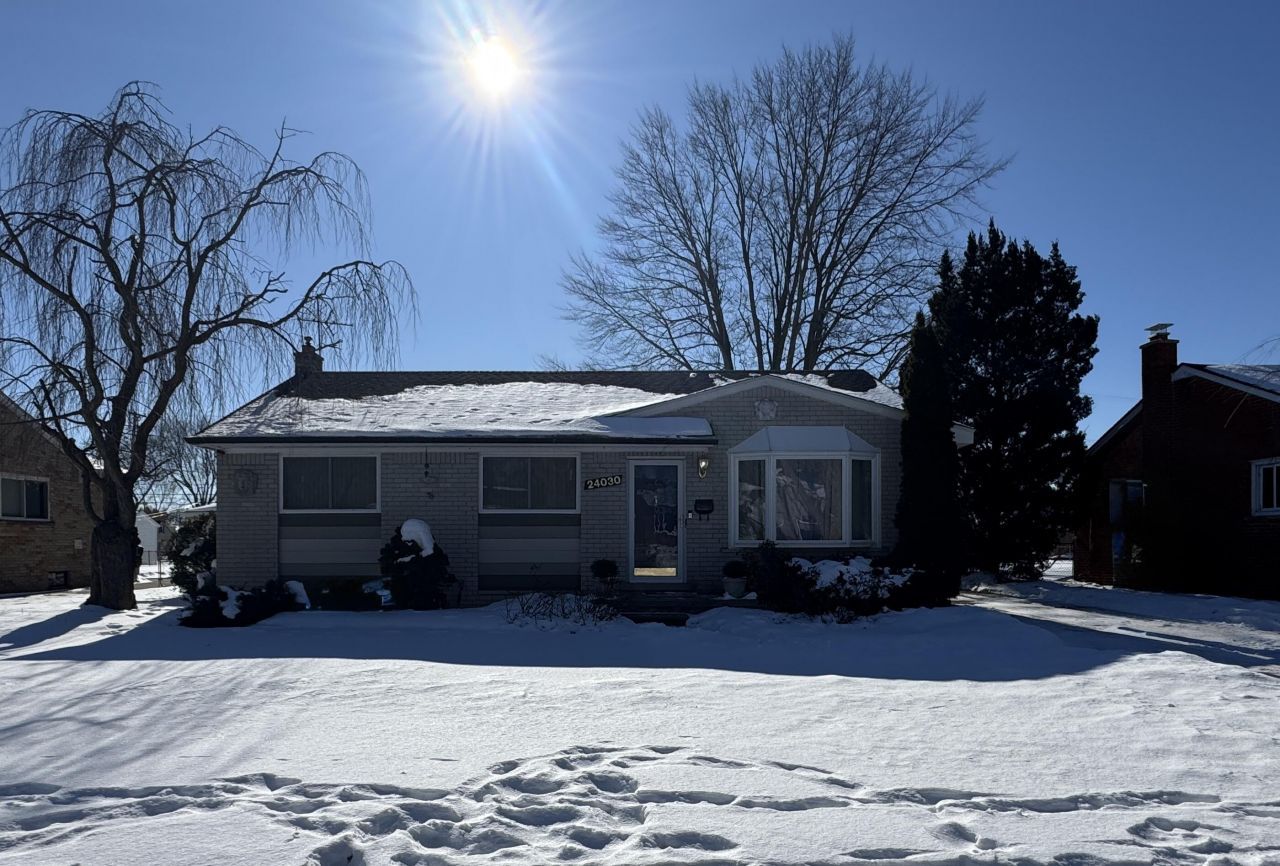 24030 Harvard Shore Drive, Saint Clair Shores, MI 48082 Main Photo