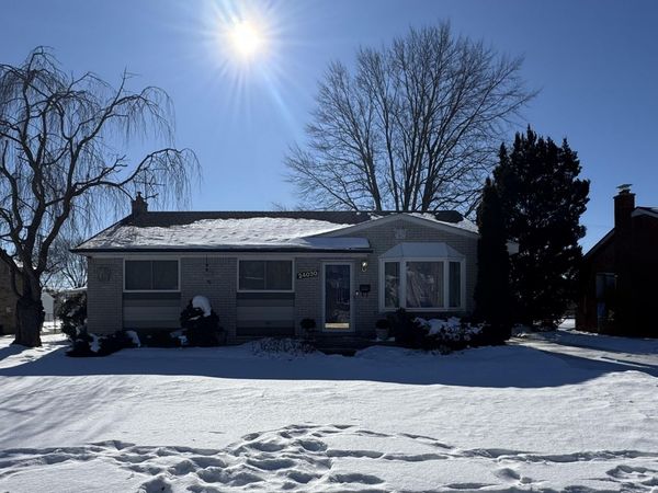 24030 Harvard Shore Drive, Saint Clair Shores, MI 48082