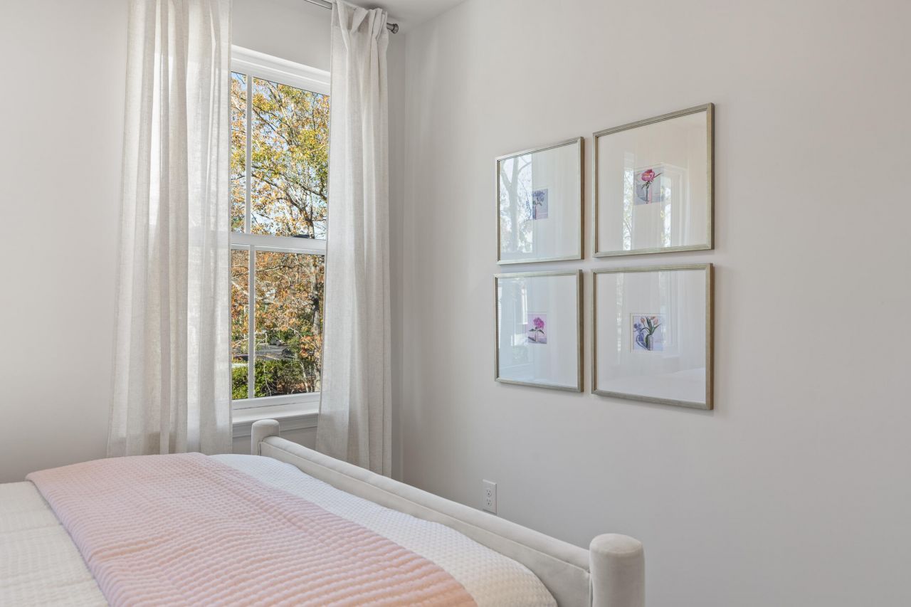 105 Berry Shoals Drive Photo 16