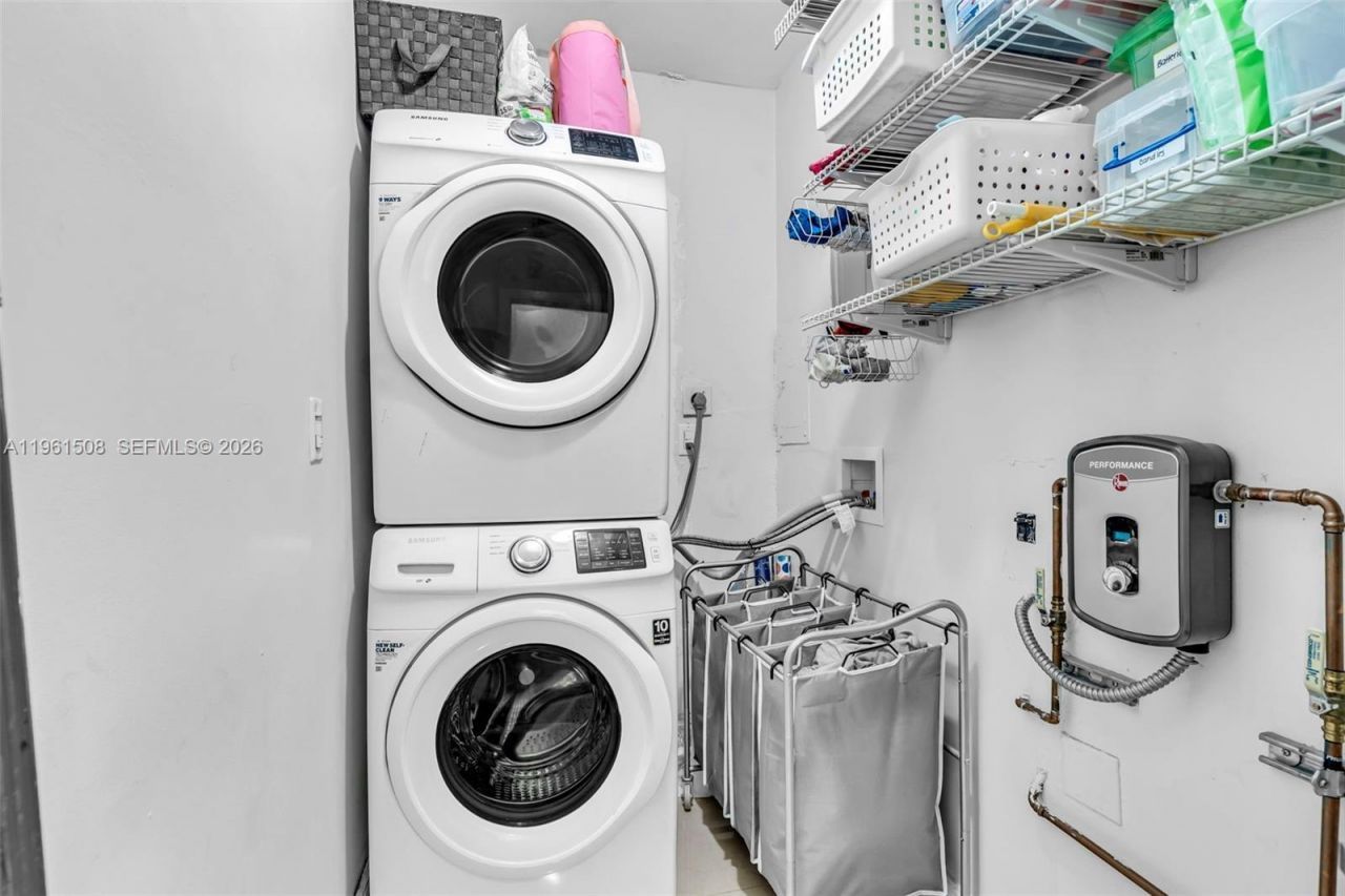 7585 SW 28th St , Miami, FL 33155 Photo