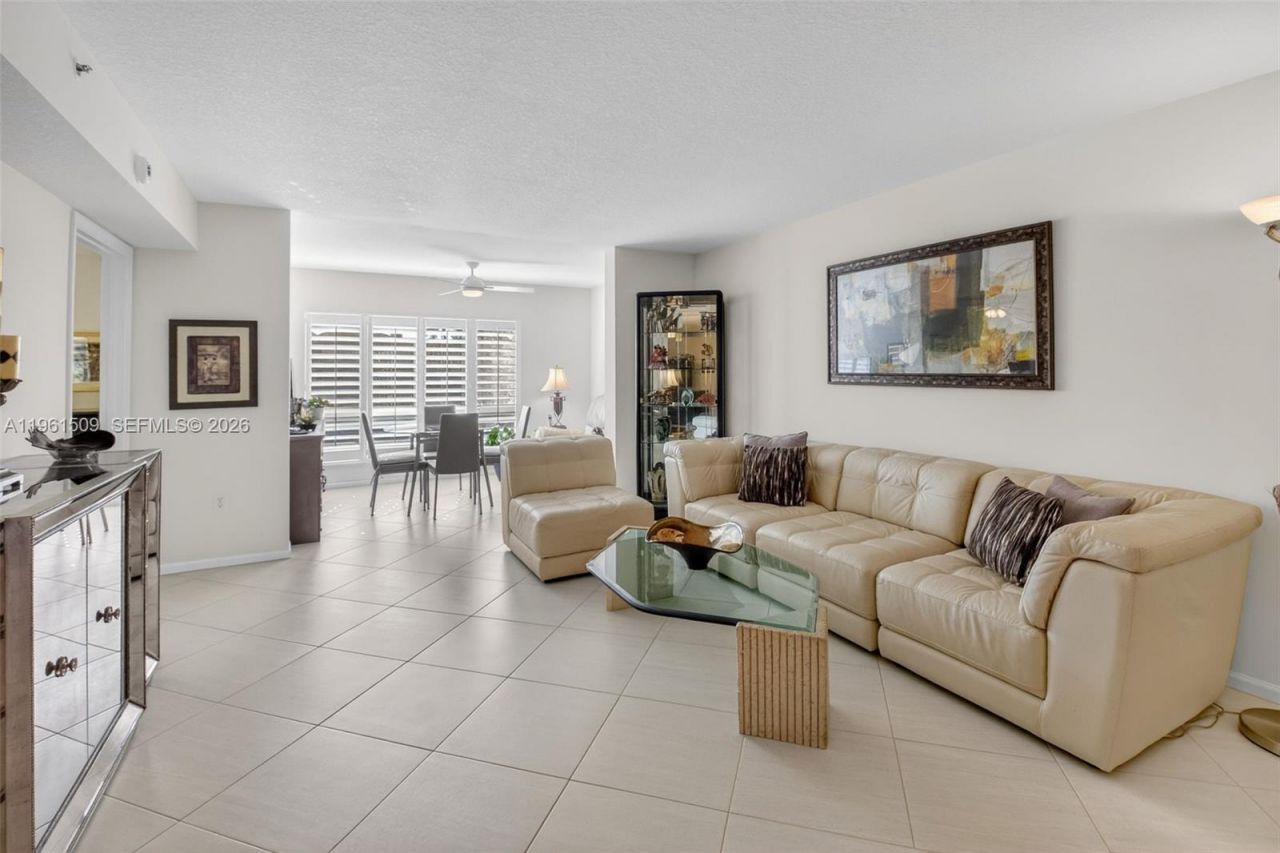 12540 Majesty Cir, Unit 303, Boynton Beach, FL 33437 Photo