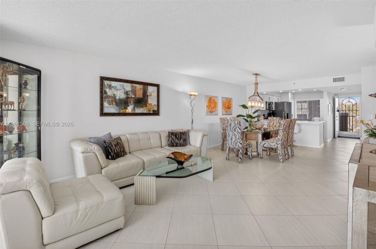 12540 Majesty Cir, Unit 303, Boynton Beach, FL 33437 Photo
