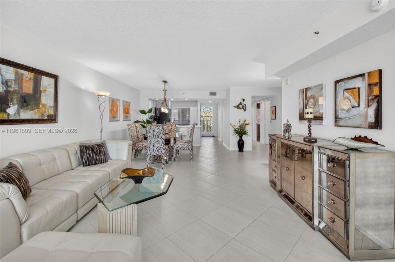 12540 Majesty Cir, Unit 303, Boynton Beach, FL 33437 Photo