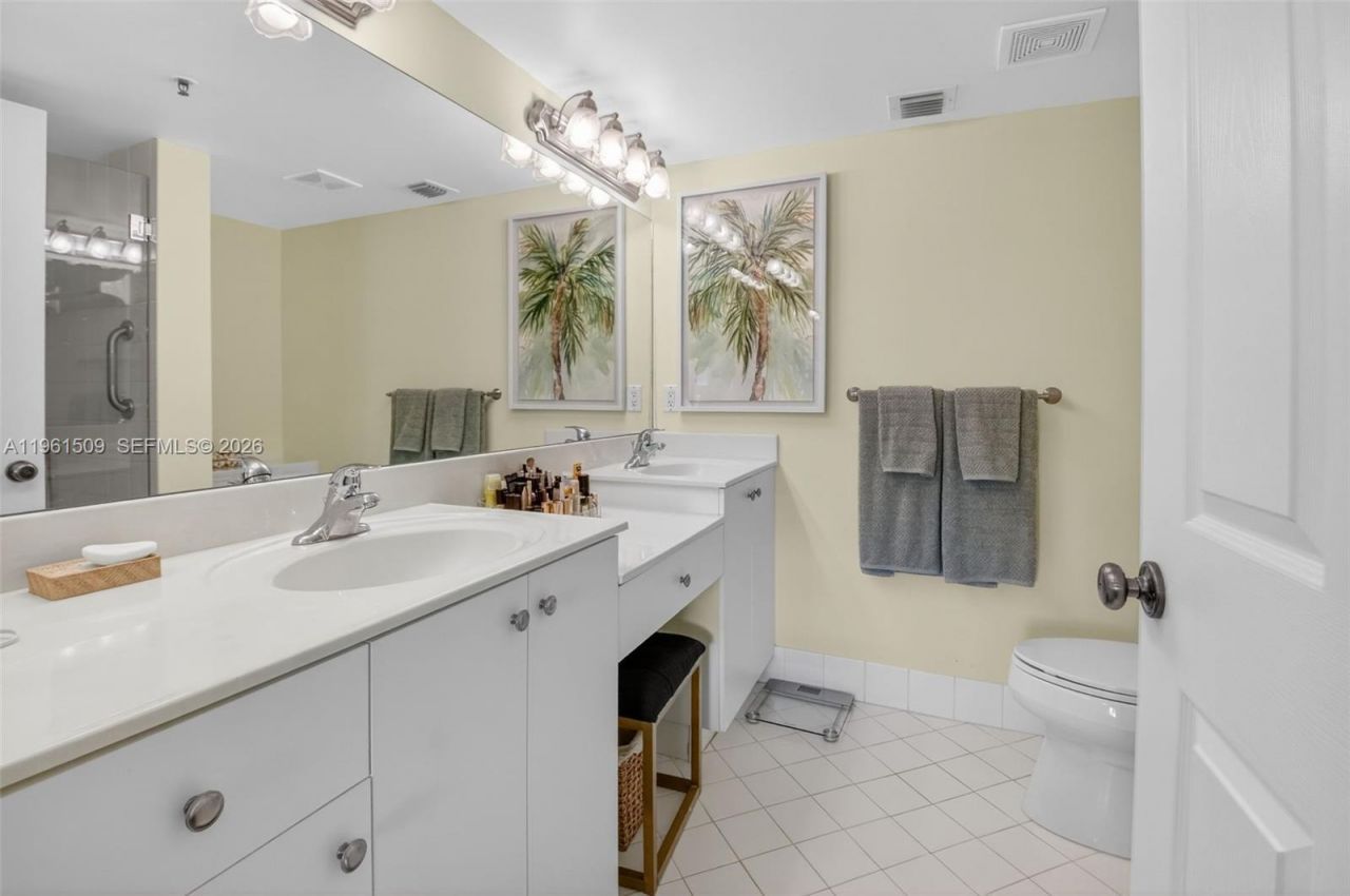 12540 Majesty Cir, Unit 303, Boynton Beach, FL 33437 Photo