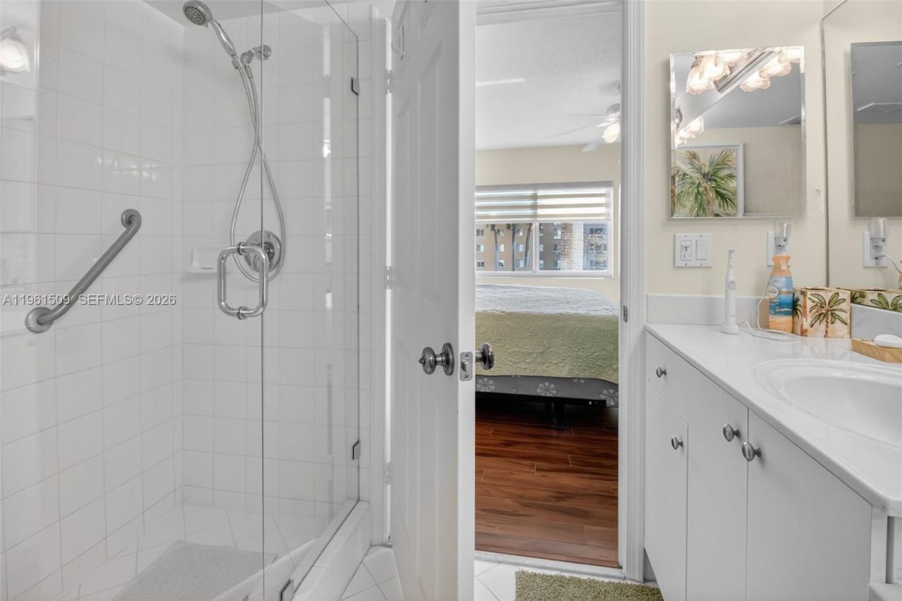 12540 Majesty Cir, Unit 303, Boynton Beach, FL 33437 Photo