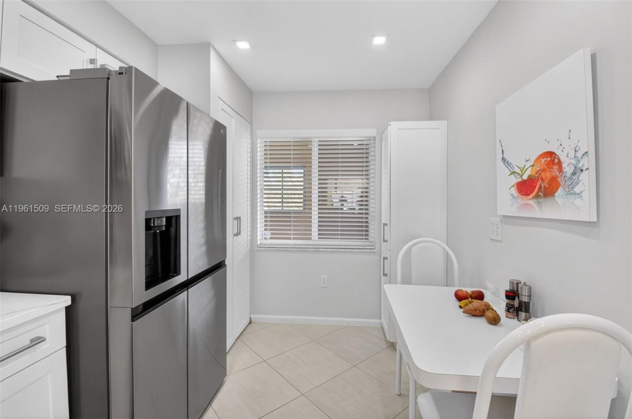 12540 Majesty Cir, Unit 303, Boynton Beach, FL 33437 Photo