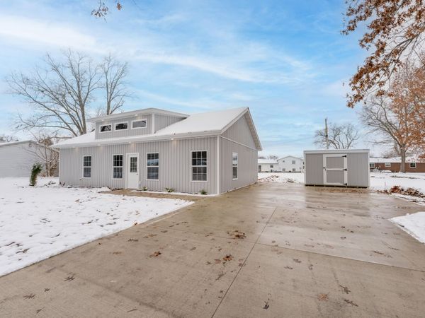 1041 Arney Road, Sherwood, MI 49089