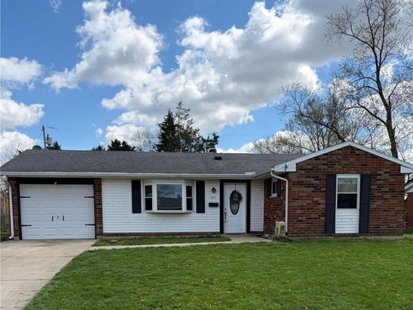 491 E Mayfield Square, Troy, OH 45373