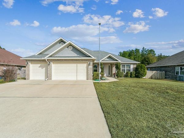 7992 Majestic Cypress Dr, Milton, FL 32583