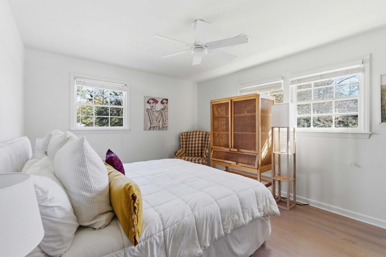 4901 Ashby Avenue Photo 11