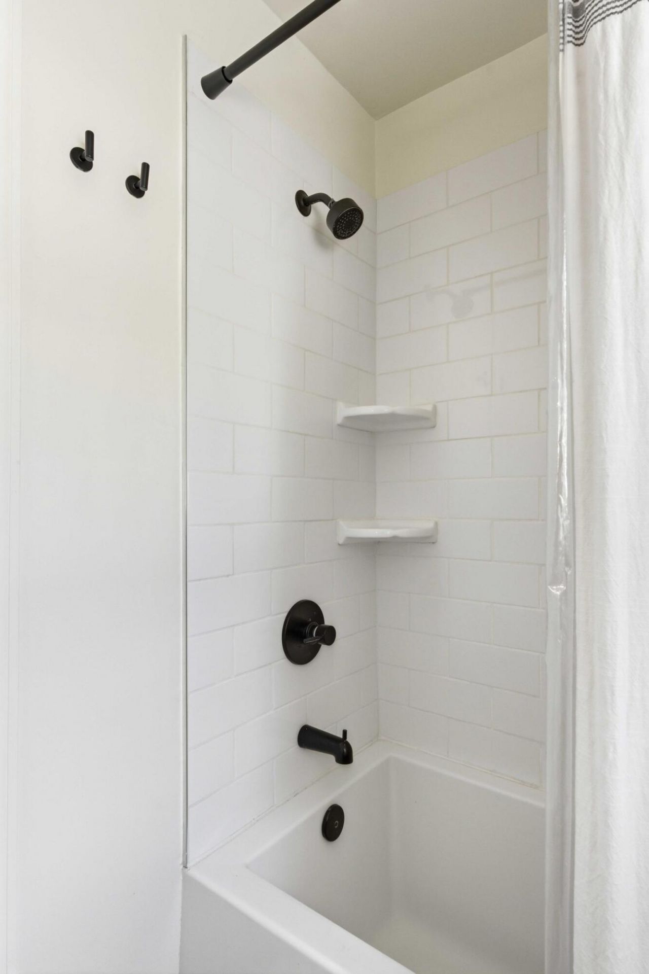 4901 Ashby Avenue Photo 15