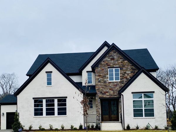 7303 Woodruff Dr, Fairview, TN 37062